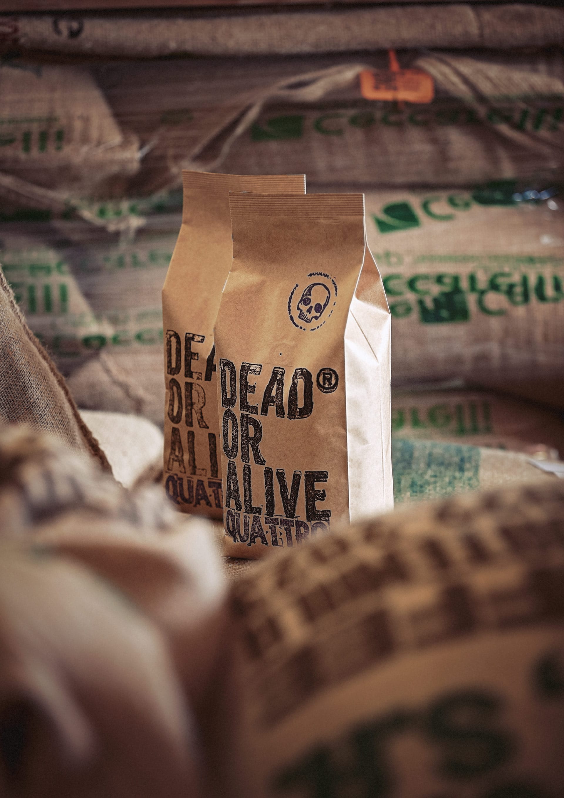 KAFFEE BOHNEN Duo Italiano: Quattro 1kg & No3 1kg Duo Italiano: Quattro 1kg & No3 1kg